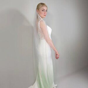 Brand new HIP-LENGTH sea-foam green ombre wedding veil